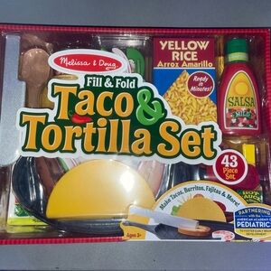 Melissa & Doug Colorful Taco & Tortilla Play Set